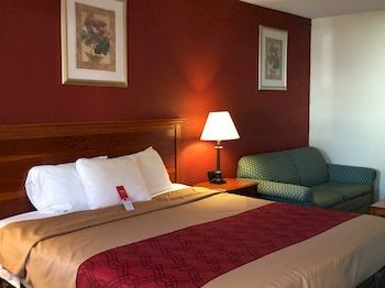Econo Lodge Norwalk Extérieur photo