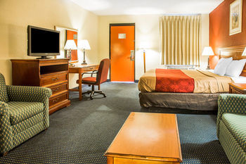 Econo Lodge Norwalk Extérieur photo
