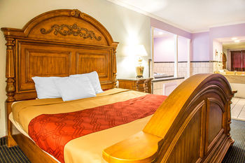 Econo Lodge Norwalk Extérieur photo